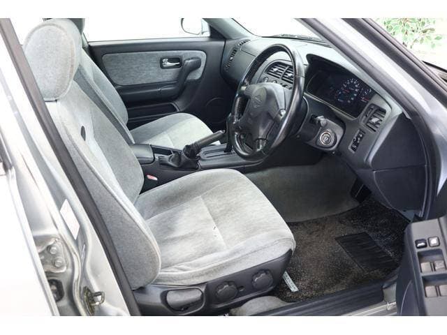 1998 Nissan Skyline JDM car for sale — photo 11 of 18