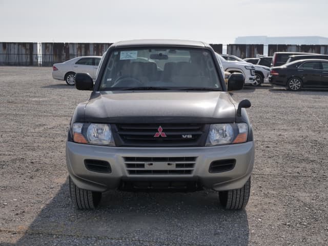 2001 Mitsubishi Pajero JDM car for sale — photo 2 of 25