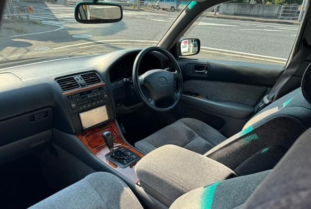 1999 Toyota Celsior JDM car for sale — photo 18 of 25