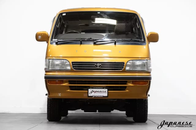 1996 Toyota HiAce JDM car for sale — photo 2 of 25
