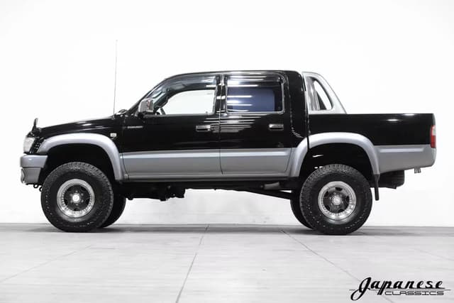 1999 Toyota Hilux JDM car for sale — photo 4 of 25