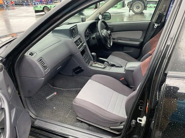 1998 Nissan Skyline JDM car for sale — photo 4 of 13