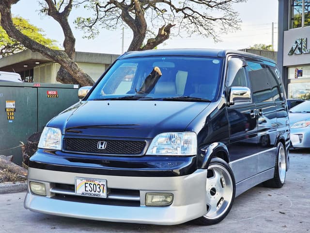 1997 Honda Stepwagon JDM car for sale — photo 20 of 25