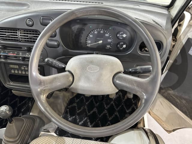 1996 Daihatsu Hijet JDM car for sale — photo 15 of 25