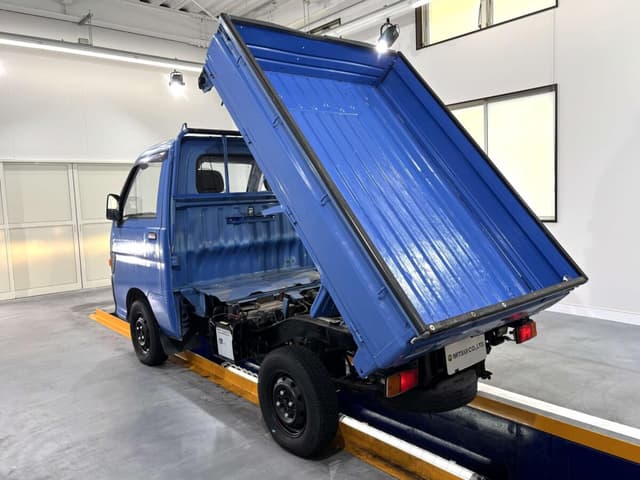 1995 Daihatsu Hijet JDM car for sale — photo 3 of 25