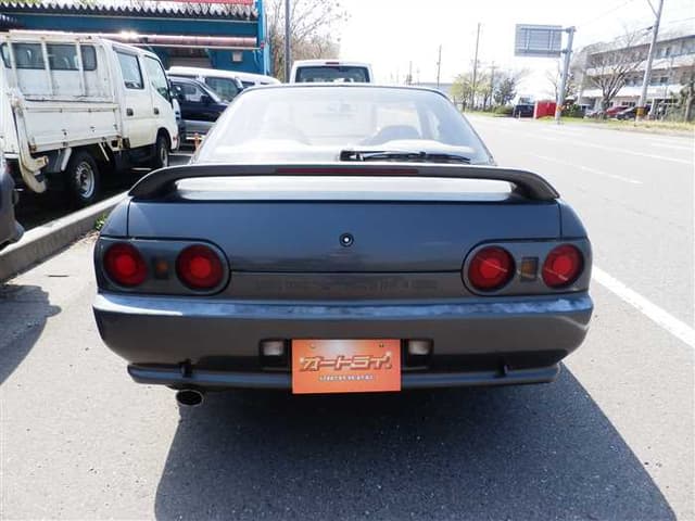 1993 Nissan Skyline JDM car for sale — photo 7 of 25
