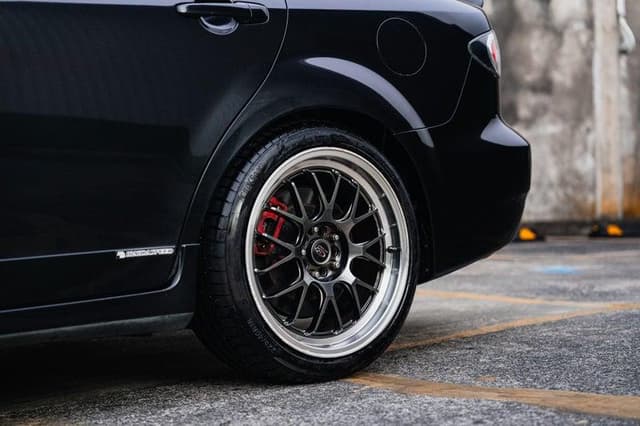 2006 Mazda Atenza JDM car for sale — photo 13 of 19