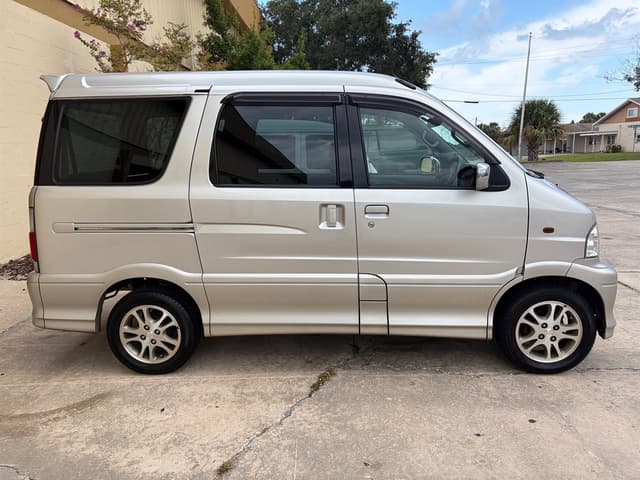 2001 Daihatsu Atrai JDM car for sale — photo 9 of 21