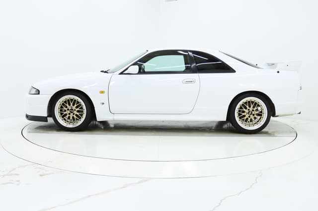 1996 Nissan Skyline JDM car for sale — photo 7 of 25