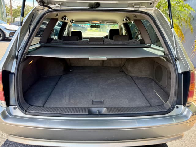 2000 Toyota Crown JDM car for sale — photo 17 of 18