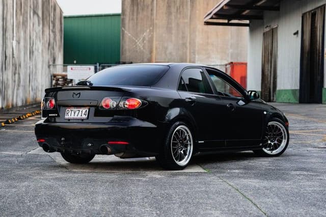 2006 Mazda Atenza JDM car for sale — photo 4 of 19