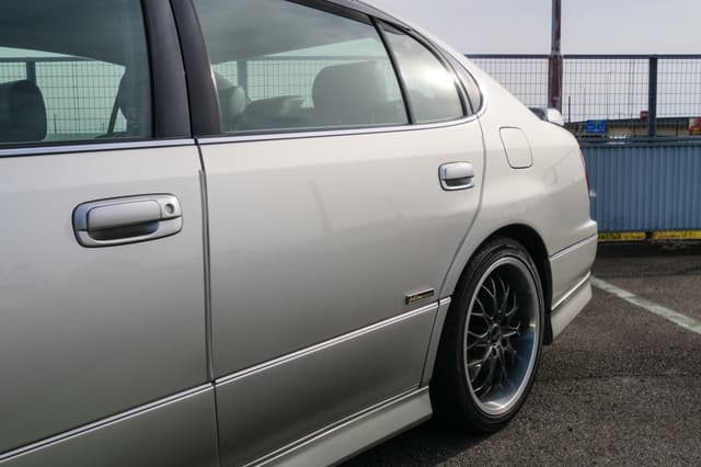 1999 Toyota Aristo JDM car for sale — photo 21 of 25