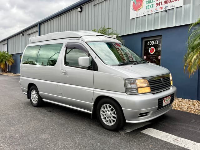 1999 Nissan Elgrand JDM car for sale — photo 13 of 25