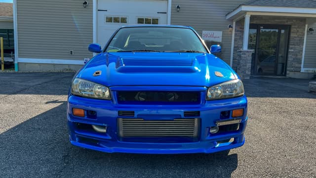 1998 Nissan Skyline JDM car for sale — photo 6 of 10