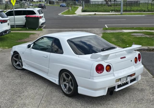 1999 Nissan Skyline JDM car for sale — photo 10 of 19