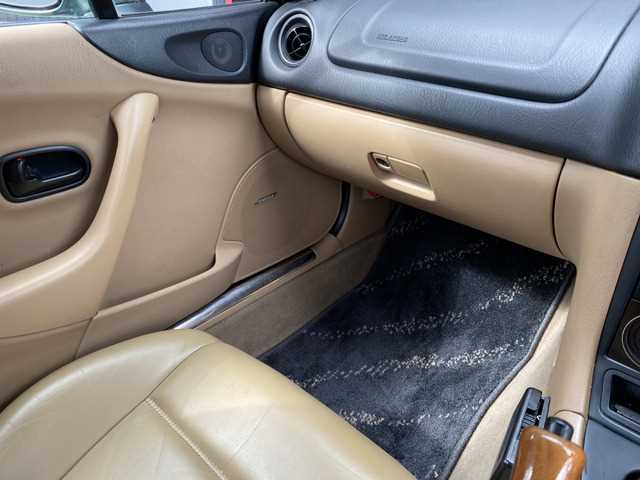 1999 Mazda Roadster (Eunos Roadster / MX-5) JDM car for sale — photo 18 of 20