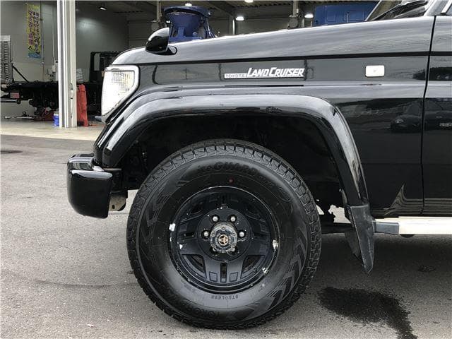 1996 Toyota Land Cruiser Prado JDM car for sale — photo 23 of 25