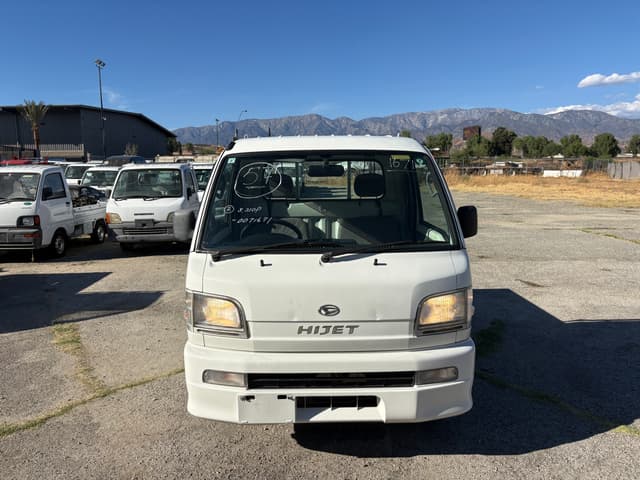 2000 Daihatsu Hijet JDM car for sale — photo 2 of 25