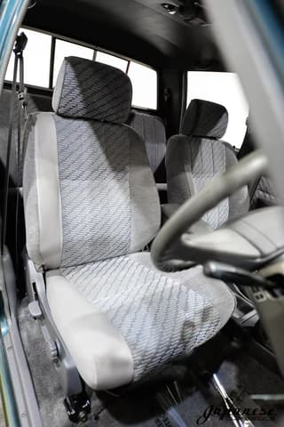 1996 Toyota Hilux JDM car for sale — photo 18 of 25