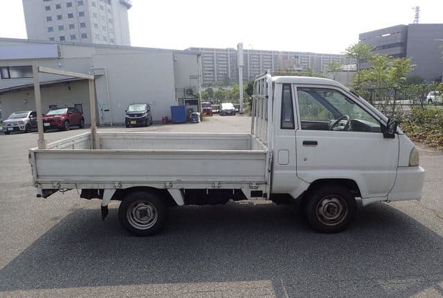 2005 Toyota Townace JDM car for sale — photo 6 of 25