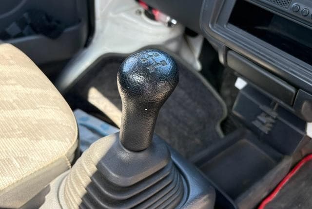 2009 Suzuki Carry JDM car for sale — photo 7 of 19