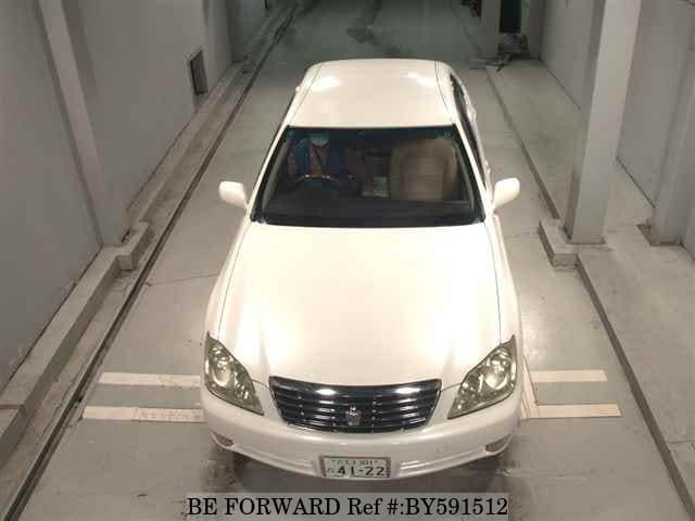 2004 Toyota Crown JDM car for sale — photo 4 of 8