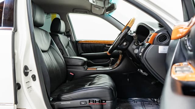 2001 Toyota Celsior JDM car for sale — photo 16 of 25