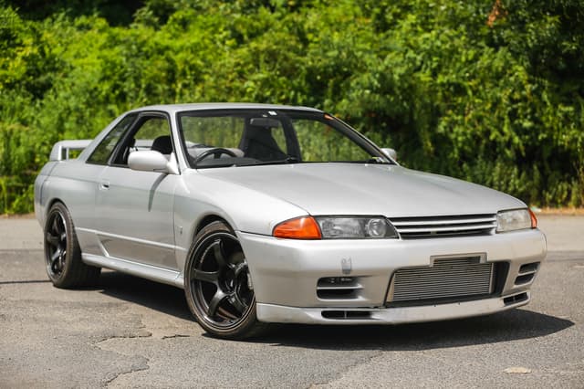 1991 Nissan Skyline JDM car for sale — photo 7 of 25