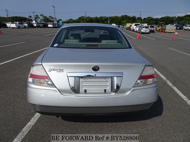 1999 Nissan Gloria JDM car for sale — photo 4 of 25