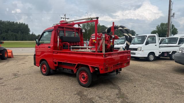 2005 Daihatsu Hijet JDM car for sale — photo 2 of 10