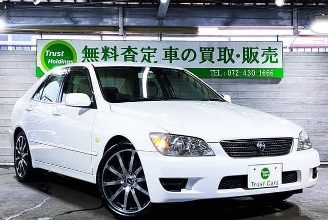 2002 Toyota Altezza JDM car for sale — photo 4 of 25