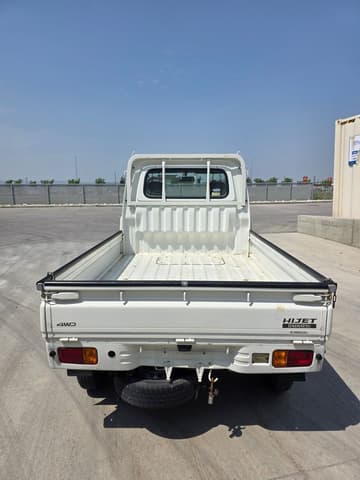 2006 Daihatsu Hijet JDM car for sale — photo 8 of 11