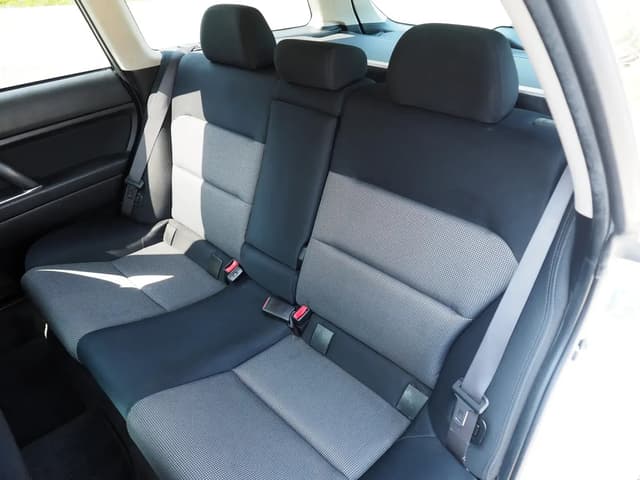 2005 Subaru Legacy JDM car for sale — photo 6 of 10