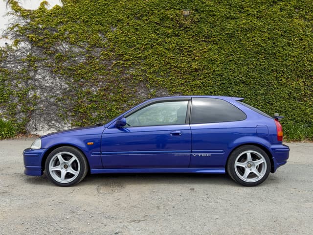 1997 Honda Civic JDM car for sale — photo 10 of 12