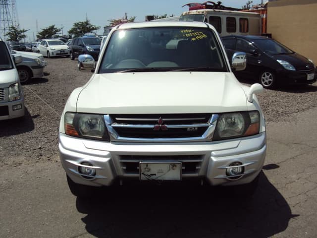 1999 Mitsubishi Pajero JDM car for sale — photo 2 of 5