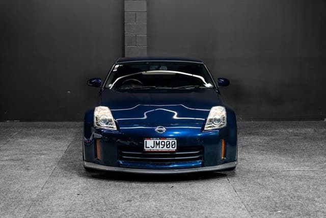 2007 Nissan Fairlady Z JDM car for sale — photo 2 of 17