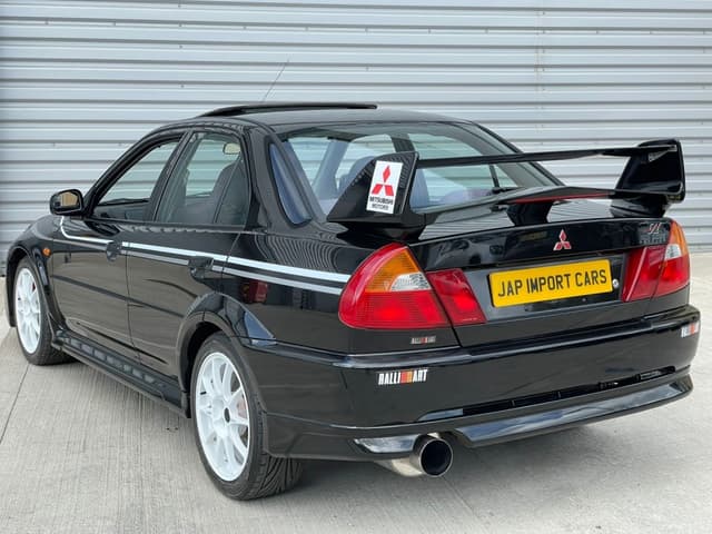 2002 Mitsubishi Lancer Evolution JDM car for sale — photo 19 of 25