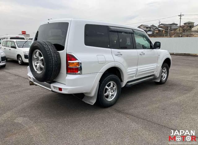 2000 Mitsubishi Pajero JDM car for sale — photo 4 of 19