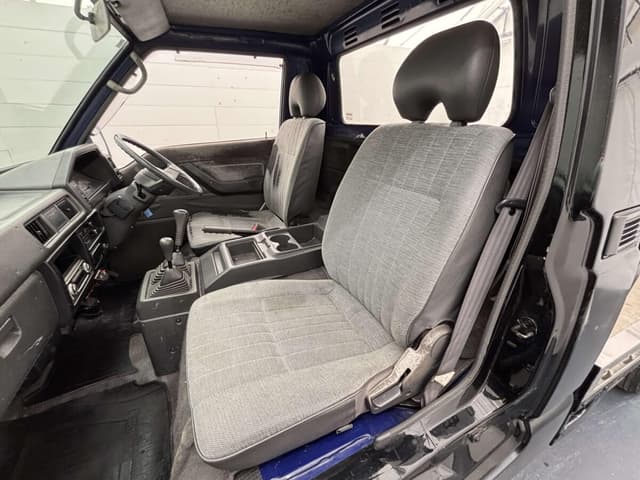 1997 Mitsubishi Delica JDM car for sale — photo 9 of 25