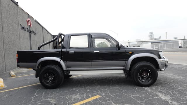 1997 Toyota Hilux JDM car for sale — photo 5 of 15