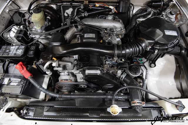 1996 Toyota Hilux Surf JDM car for sale — photo 24 of 25