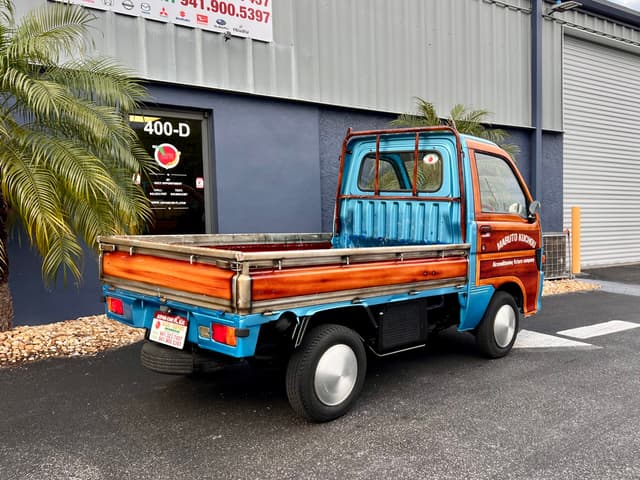 1997 Daihatsu Hijet JDM car for sale — photo 9 of 16