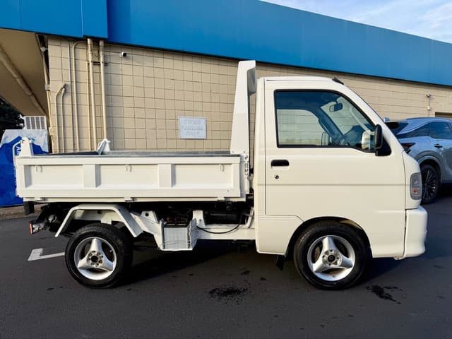 2001 Daihatsu Hijet JDM car for sale — photo 15 of 25