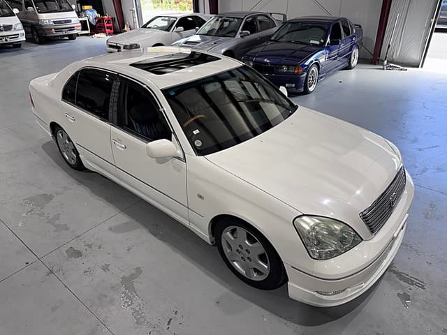 2000 Toyota Celsior JDM car for sale — photo 9 of 25