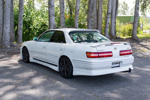 1997 Toyota Mark II JDM car for sale — photo 4 of 13
