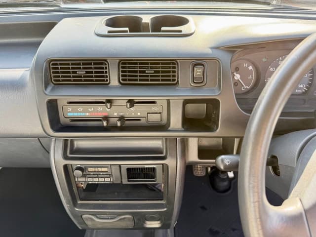 2000 Daihatsu Hijet JDM car for sale — photo 20 of 25