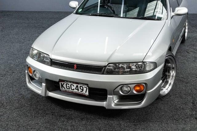 1996 Nissan Skyline JDM car for sale — photo 2 of 19
