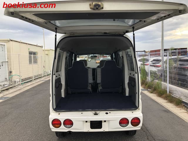 1999 Mitsubishi Town Box JDM car for sale — photo 5 of 23