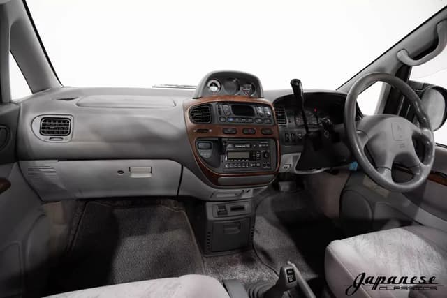 1999 Mitsubishi Delica JDM car for sale — photo 9 of 25