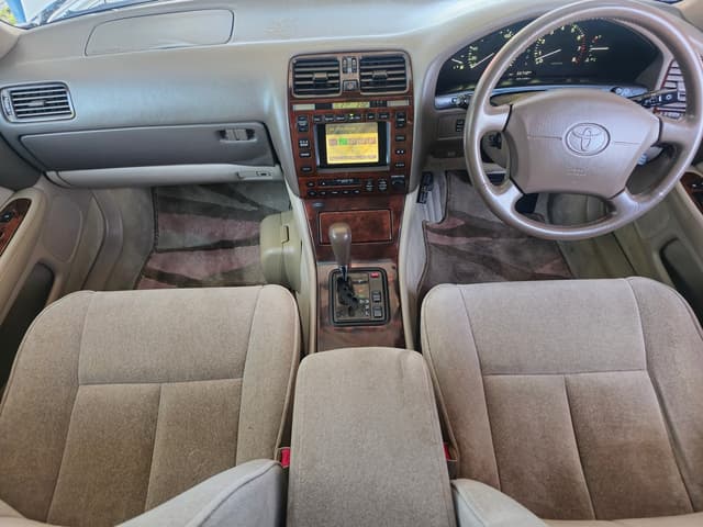 1995 Toyota Celsior JDM car for sale — photo 4 of 44